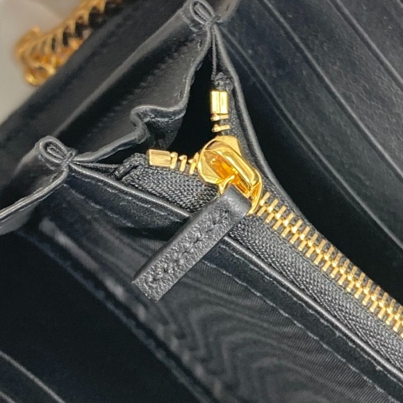 GUCCI Black Jackie Wallet - Picture 9 of 15